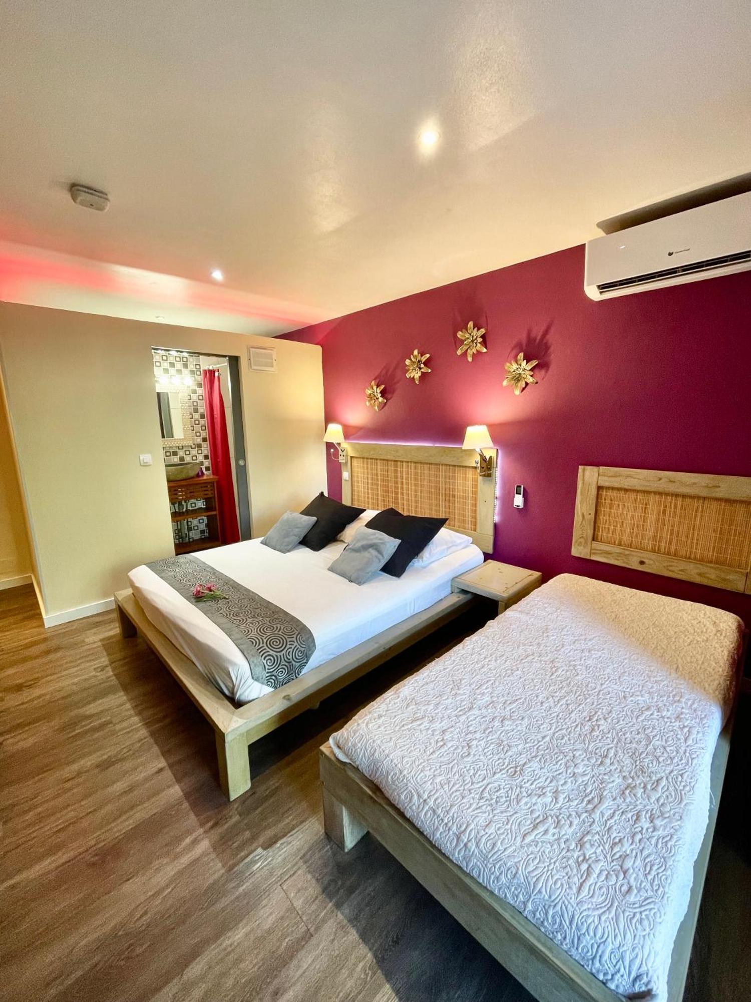 Hotel Les Bougainvilliers 생질레방 외부 사진