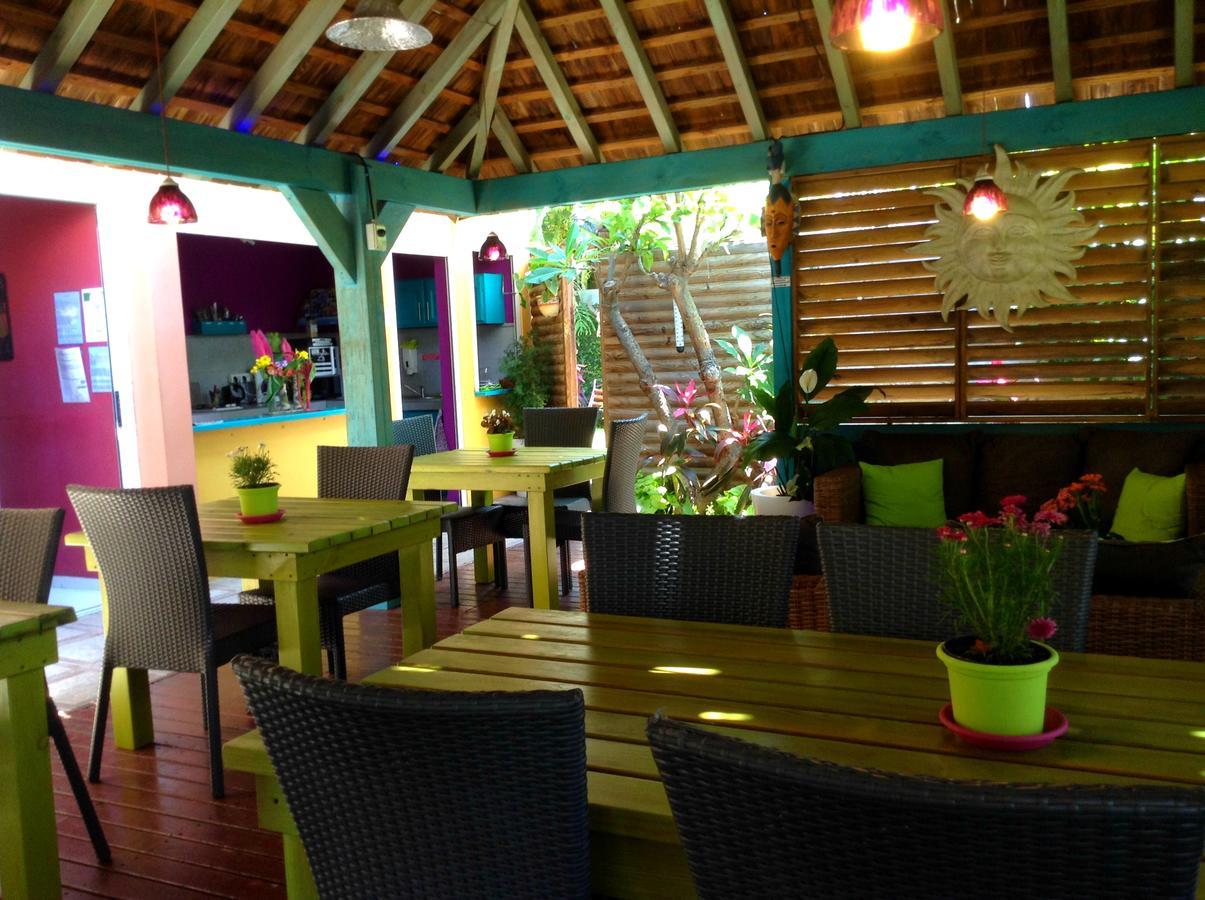Hotel Les Bougainvilliers 생질레방 외부 사진